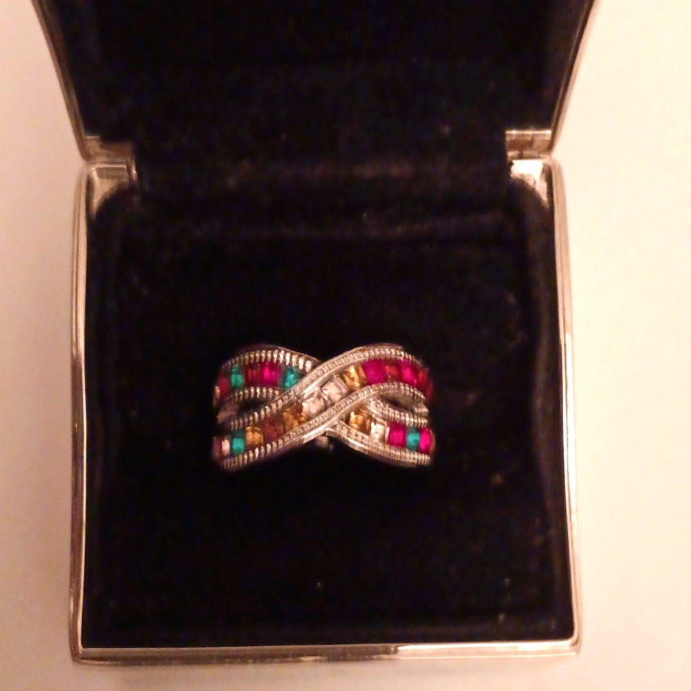 BEAUTIFUL😍BUNDLE OF COLORS RING SIZE 8 RHODIUM PLATING